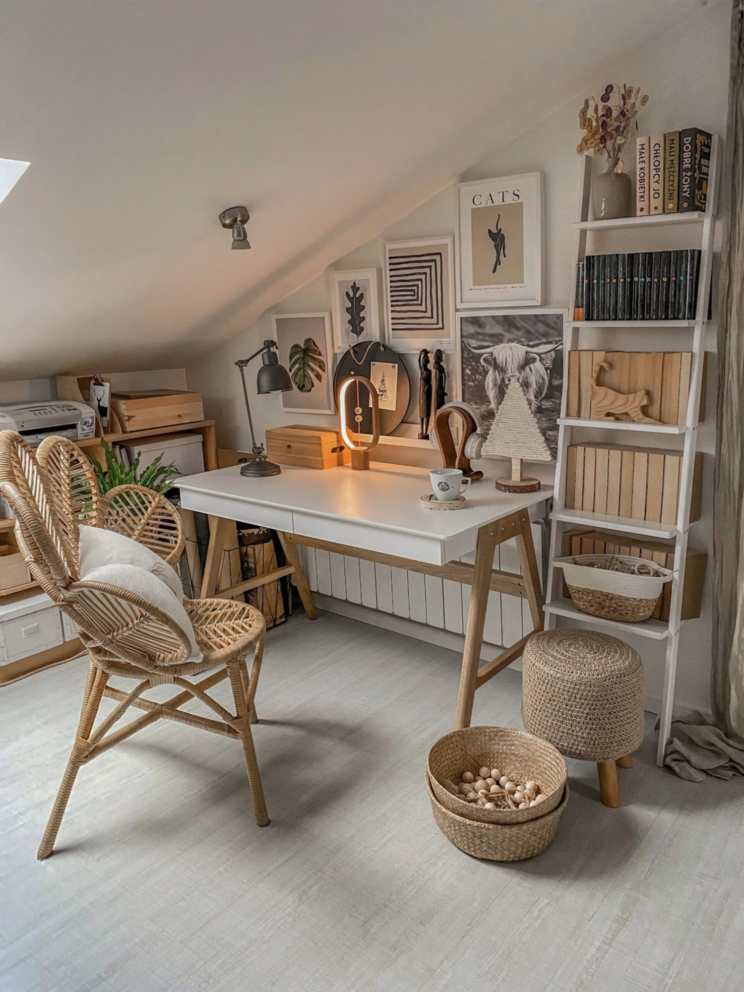 2 Drawer Home Office Desk 120 X 70 Cm White SHESLAY - Image 5