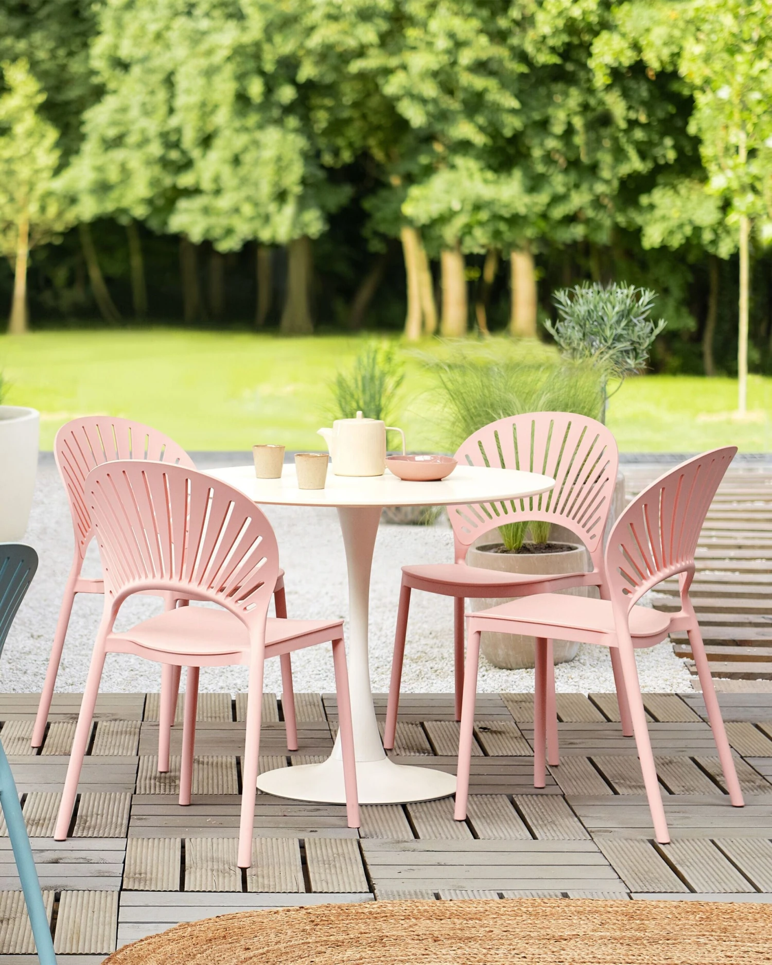 Set Of 4 Plastic Dining Chairs Pink OSTIA 4 Set Of 4 Plastic Dining Chairs Pink OSTIA - Image 2