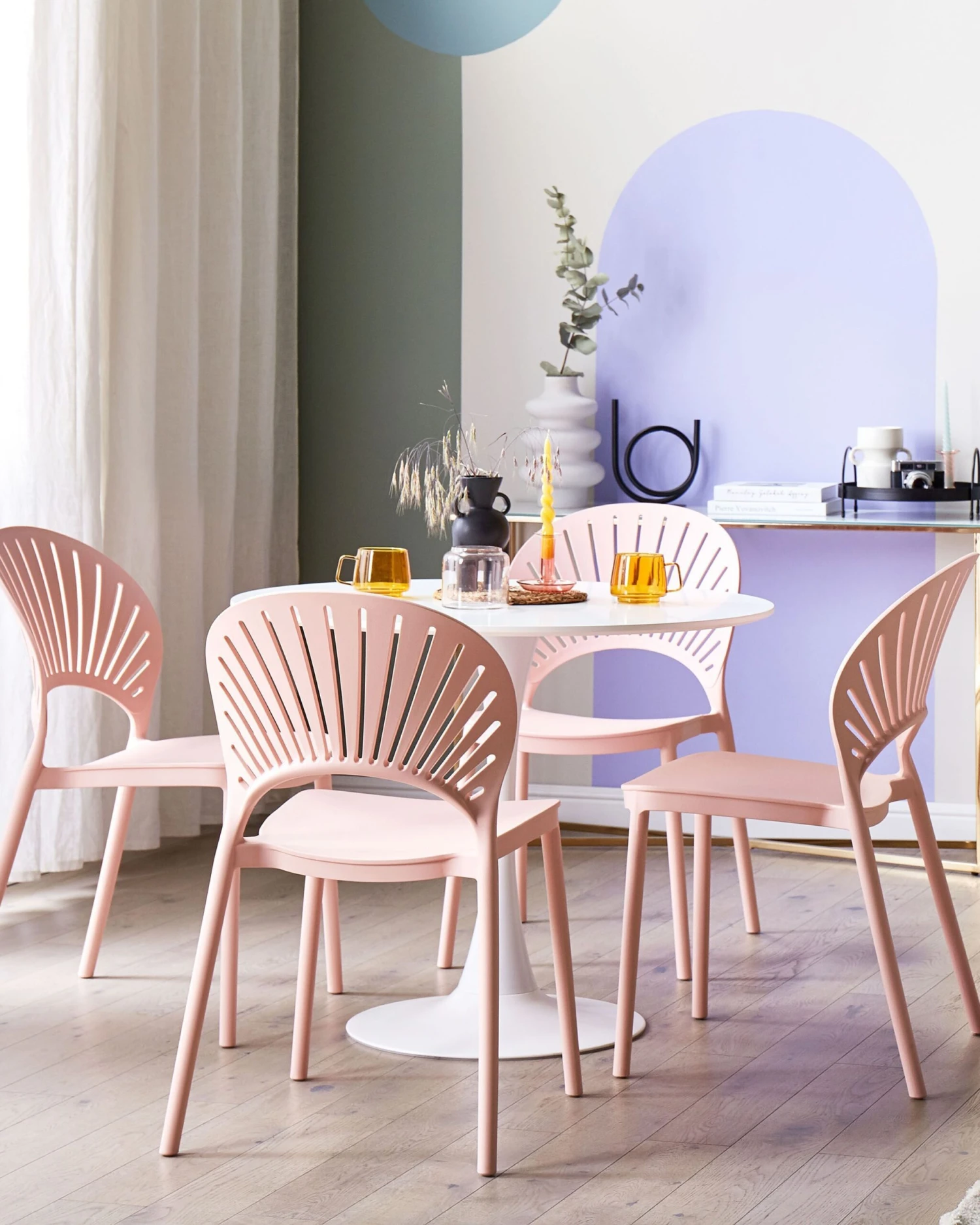 Set Of 4 Plastic Dining Chairs Pink OSTIA 5 Set Of 4 Plastic Dining Chairs Pink OSTIA - Image 3