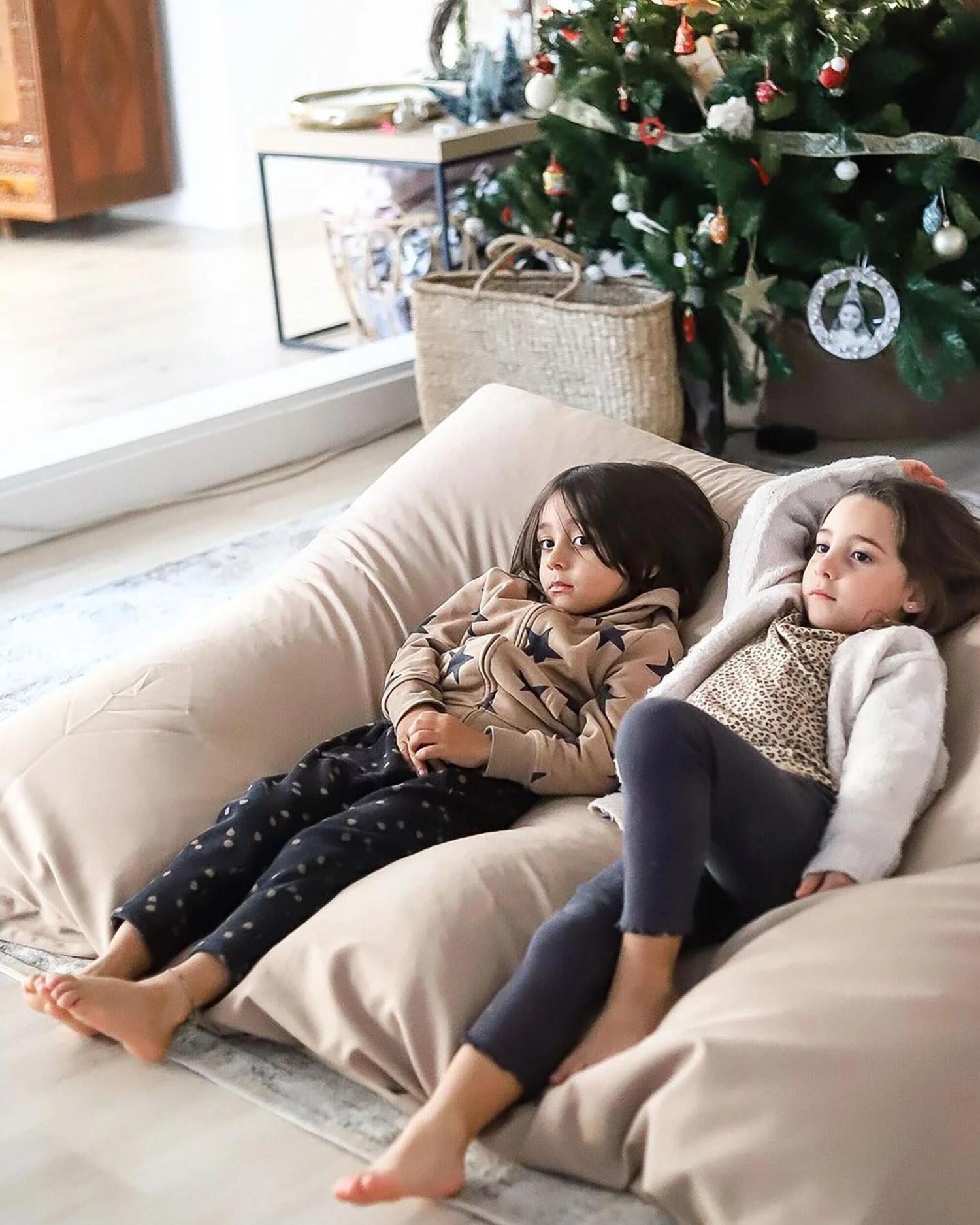 Large Bean Bag 140 X 180 Cm Sand Beige FUZZY 5 Large Bean Bag 140 X 180 Cm Sand Beige FUZZY - Image 3