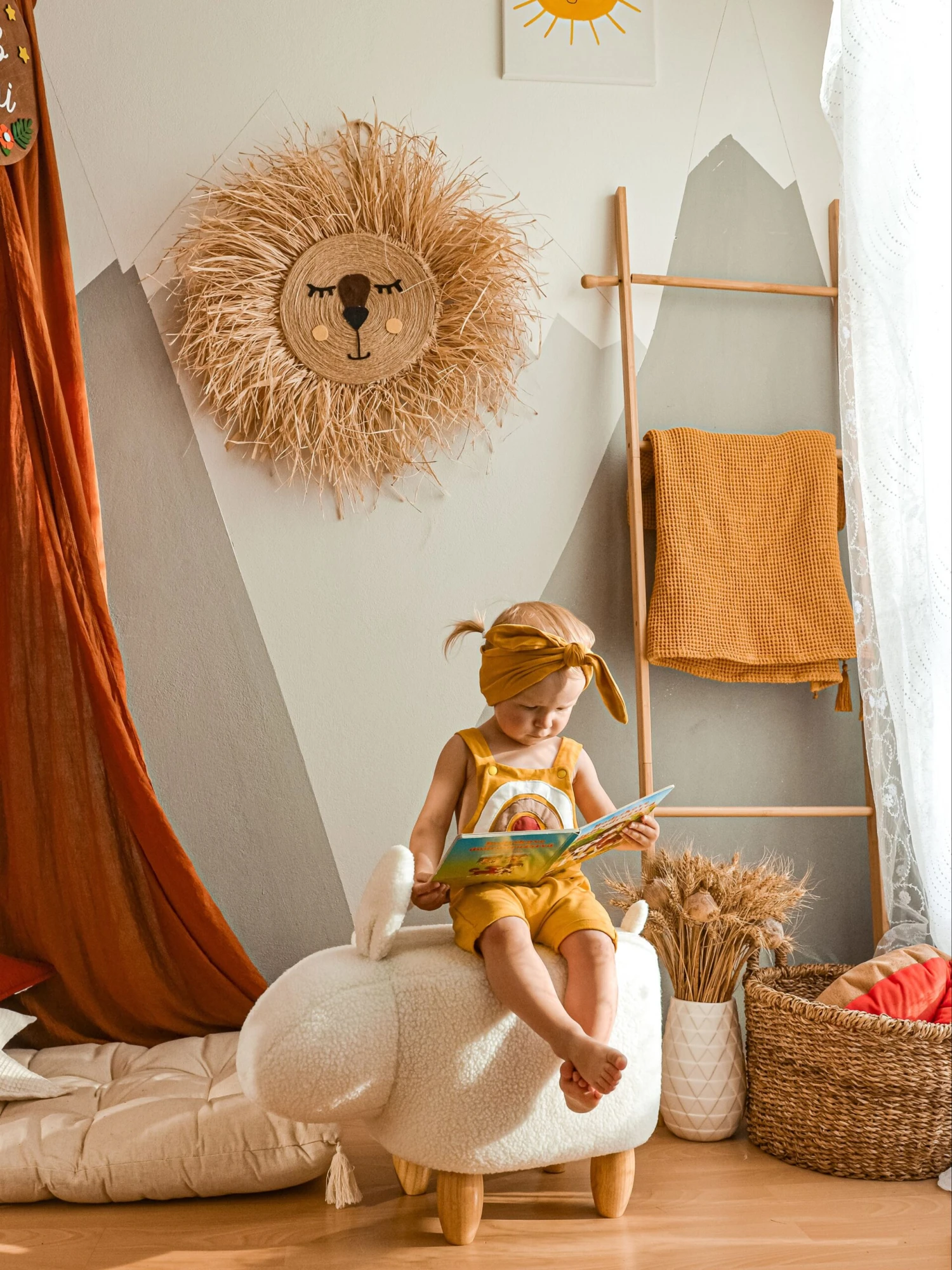 Fabric Animal Stool White BUNNY - Image 6